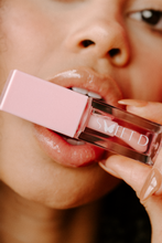 Load image into Gallery viewer, Plush Lip Oil
