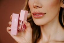 Load image into Gallery viewer, Plush Lip Oil
